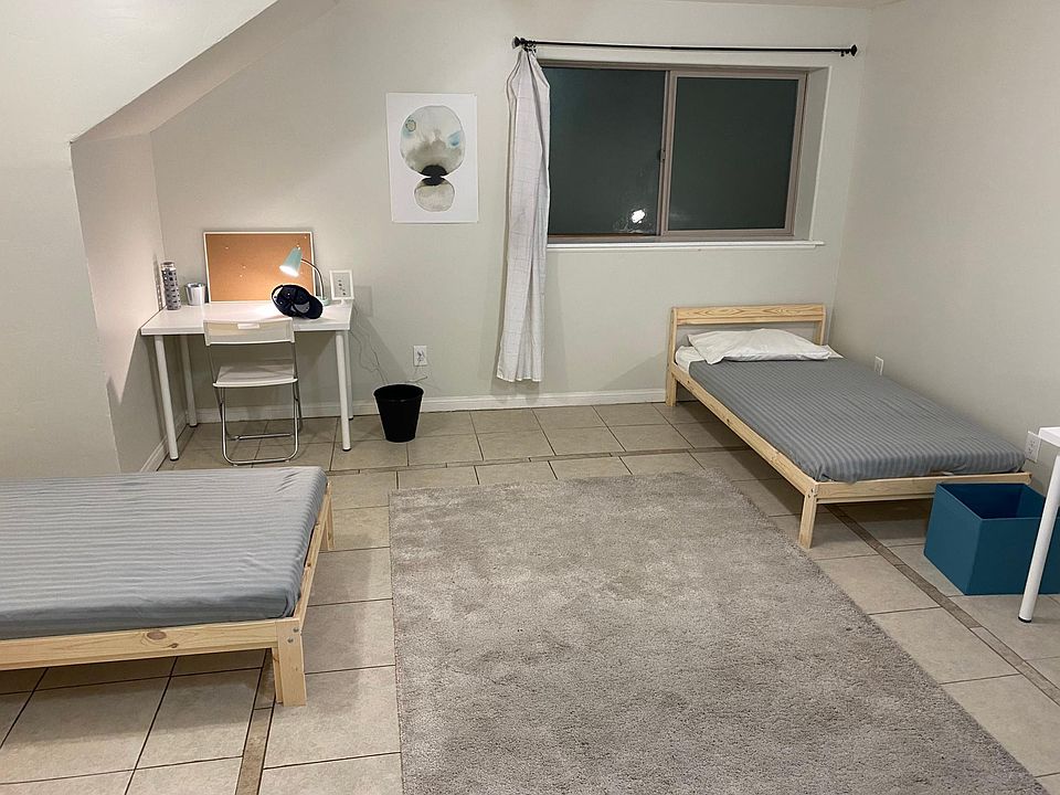 2nd image of 385 E San Fernando St APT 1