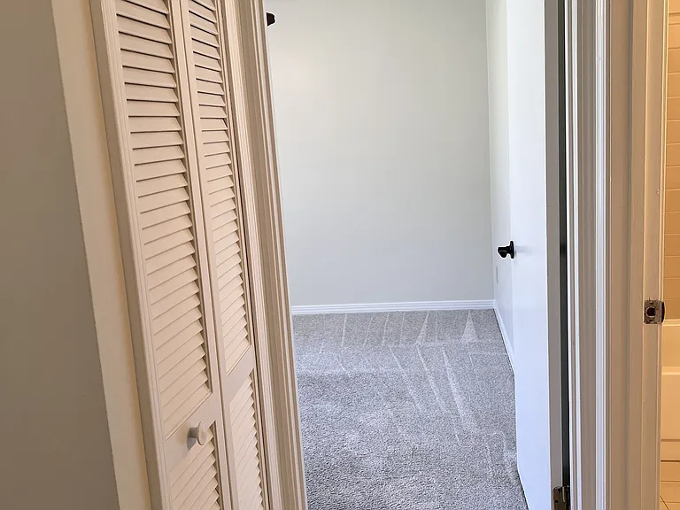 from hall to second bedroom