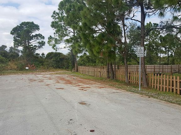 2nd image of 3217 Bruce D Buggs St