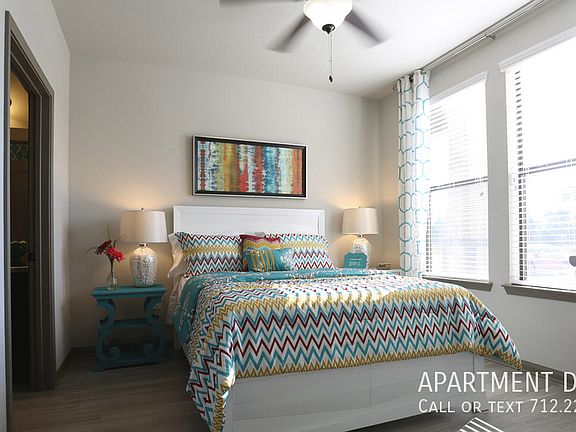 4th image of 19112 Macallan Ln #2625