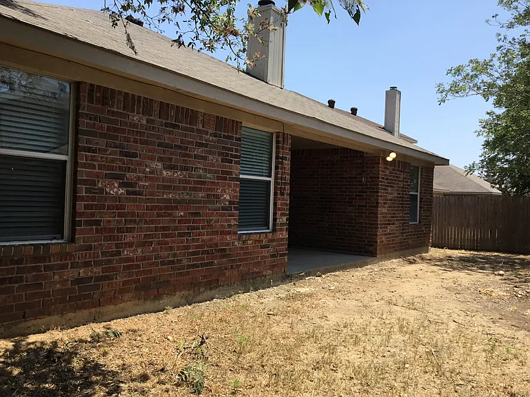 8400 Beaufort Ct — Photo 19