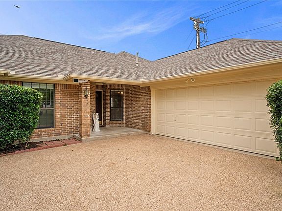 5th image of 600 Coachlight Ct