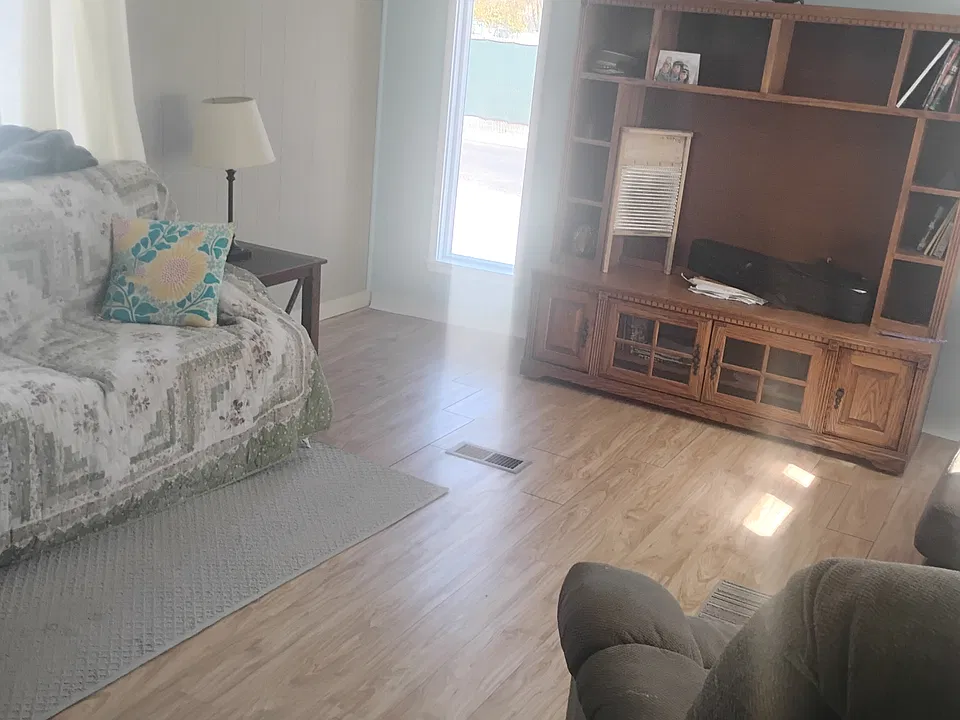 910 J St