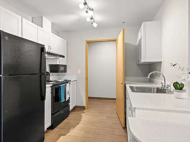 Meridian Court Senior Affordable Apartments — Photo 5