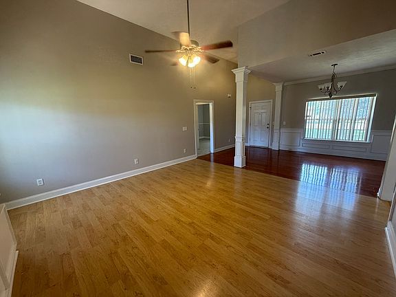 4th image of 2720 Westhaven Dr