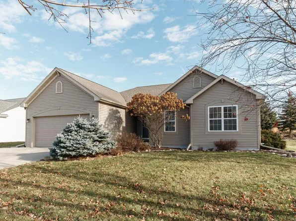 362 Oakbrook DRIVE, Lake Mills, WI 53551