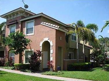 2nd image of 3441 Merrick Ln #1410
