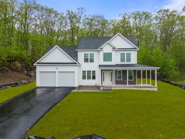 2 Rock Ridge Road, Manchester, CT 06040