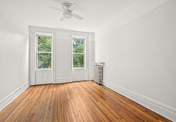 4th image of 1613 10th Ave #1