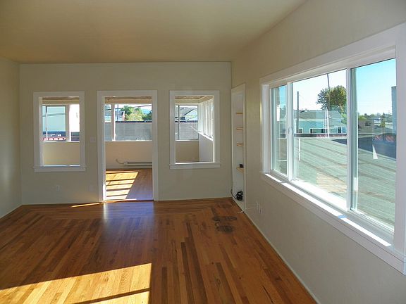 3rd image of 912 Soquel Ave APT C