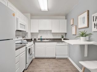 Willow Run at Mark Center Apartment Homes, Alexandria, VA 22304