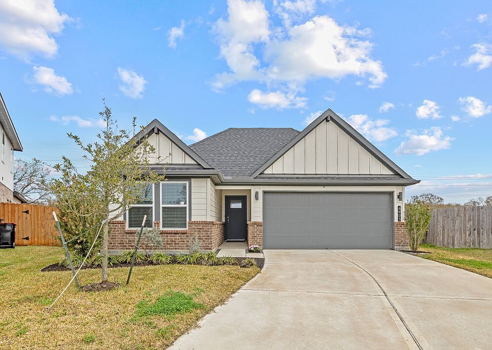 1st image of 4903 Pine Haven Ln