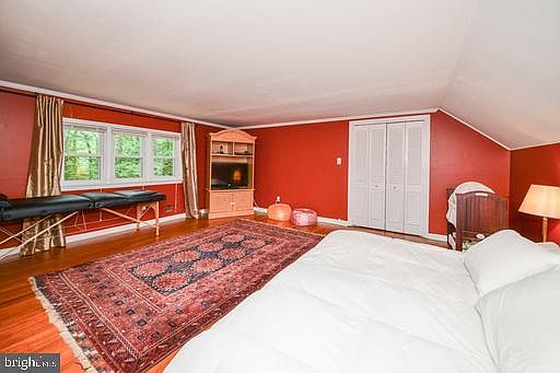 5th image of 4921 Kingston Dr