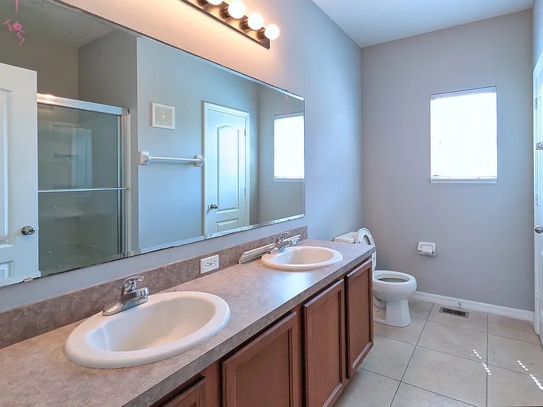 2281 Betsy Ross Ln — Photo 15