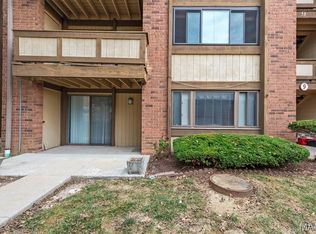 9 Fairways Cir APT B, Saint Charles, MO 63303
