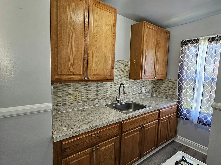 1546 Anne Ave #1 — Photo 6