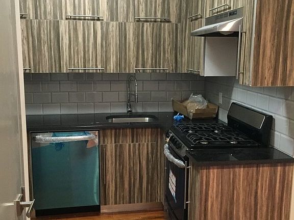 2nd image of 327 Herkimer St #3L