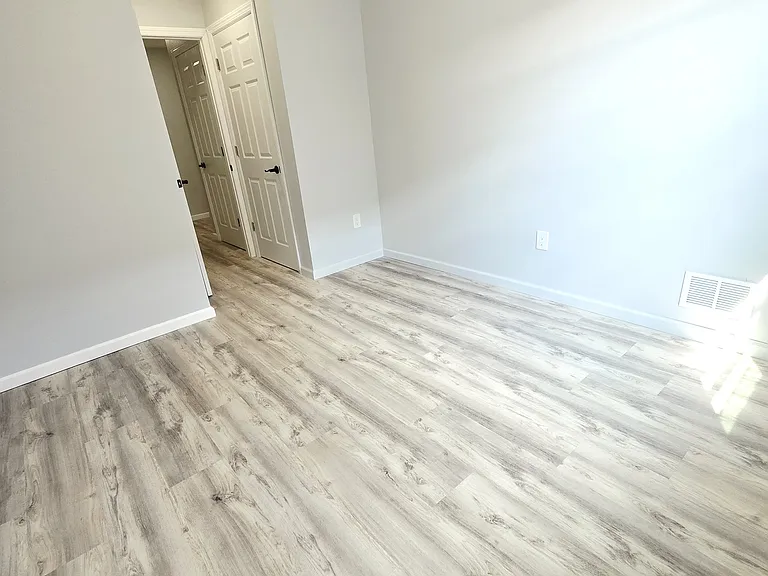 326 Sutton St #1A — Photo 13