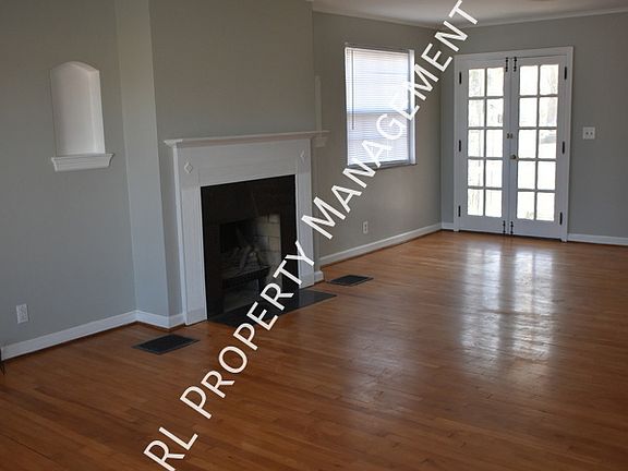 3rd image of 4670 N High St #4670