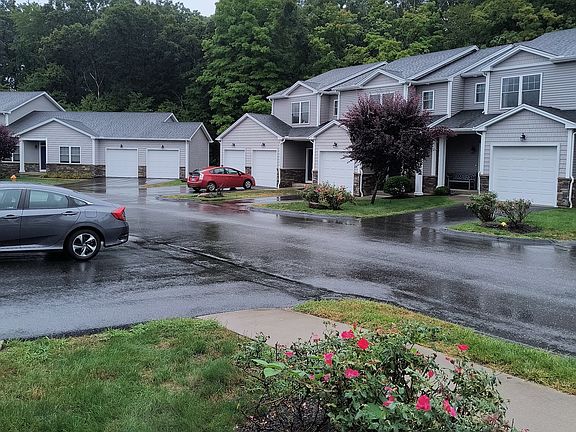 2nd image of 35 Red Rock Ln #35
