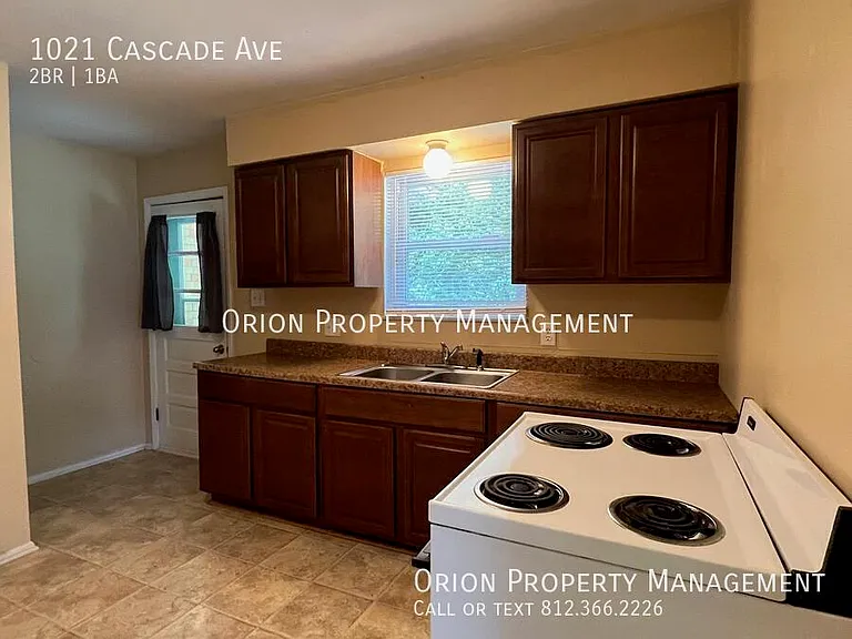 1021 W Cascade Ave — Photo 9
