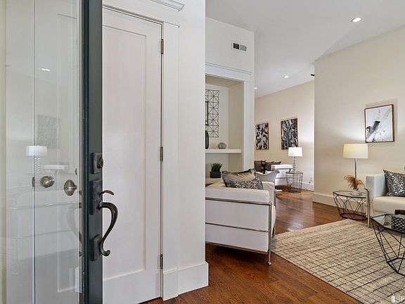 4th image of 610 Elizabeth St