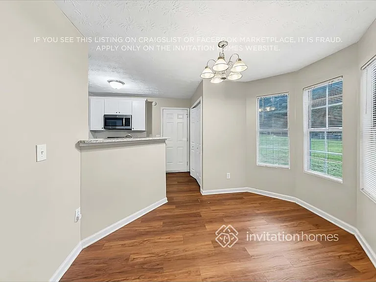 10 Summer Breeze Ct — Photo 11