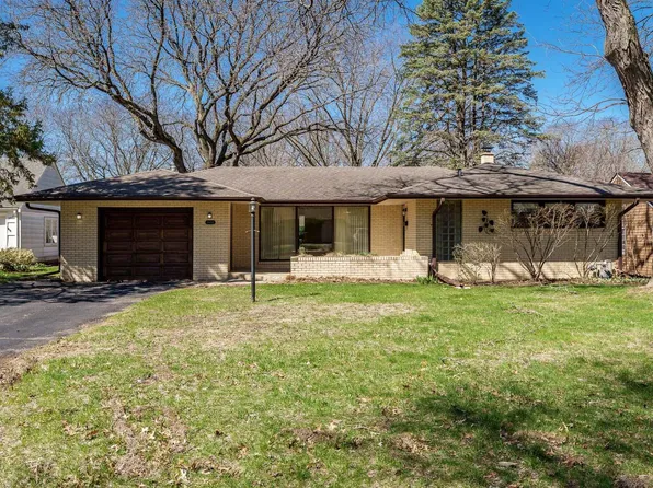 3432 N Court St, Rockford, IL 61103