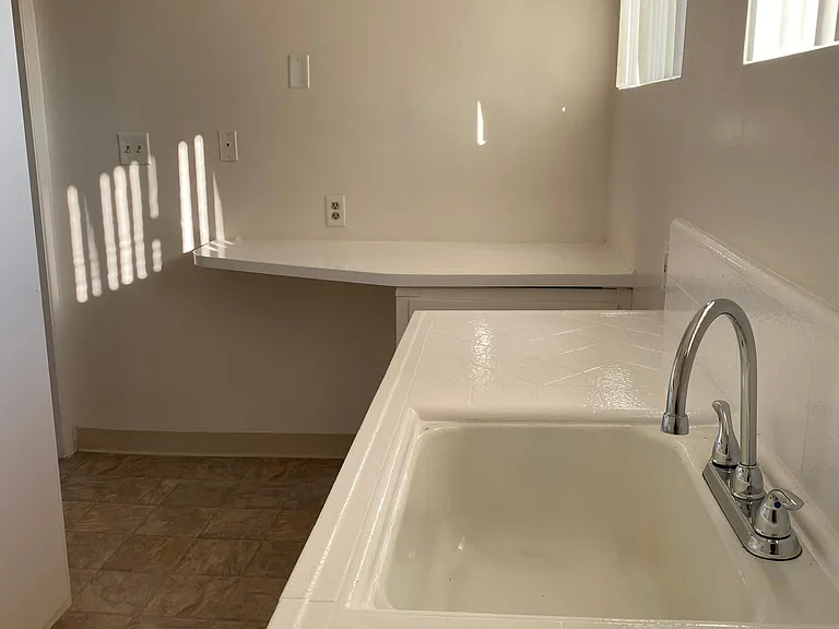3610 Emerald St #18 — Photo 5