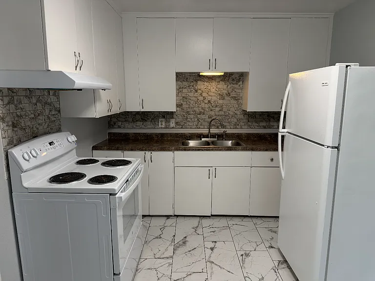 1535 N Floberta Rd — Photo 2