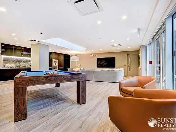 4th image of 375 W 59th Ave #302