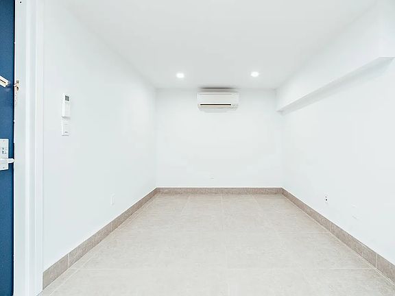 4th image of 21 Fayette St #1R