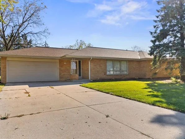 7710 North Chadwick ROAD, Glendale, WI 53217