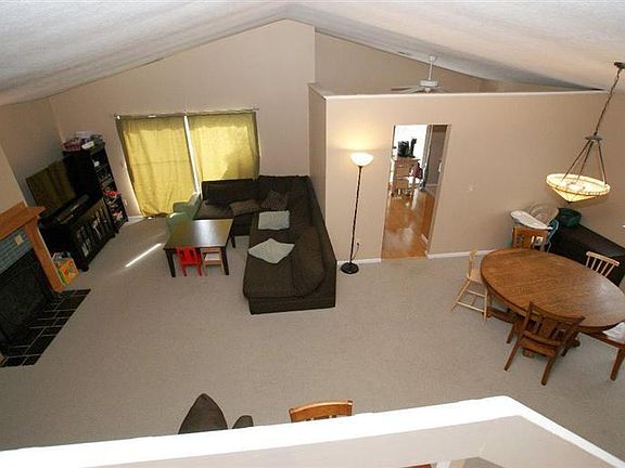 5th image of 308 Sherwood Green Ct