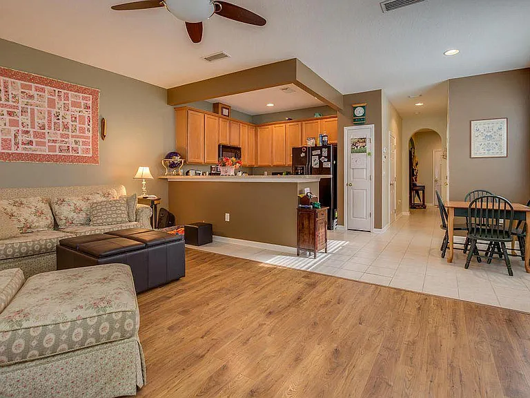 632 Crystal Way — Photo 9