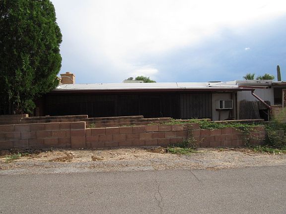 2nd image of 432 W Calle Lindero