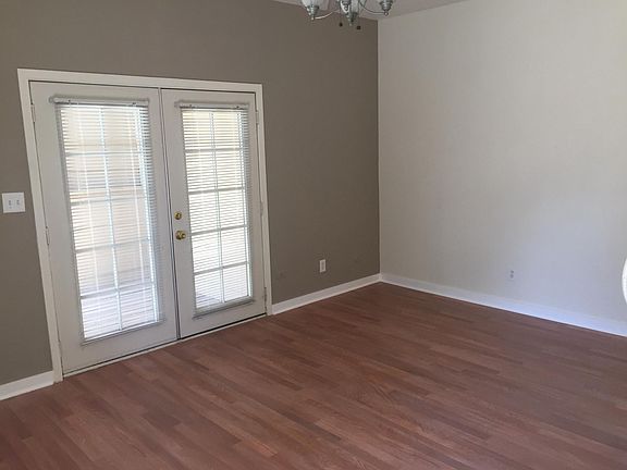 3rd image of 4741 Gibson Blvd SE APT 2