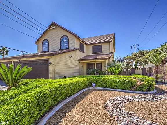 3rd image of 5785 Canyon Oak Cir