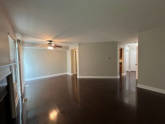 Living room/Dining Room