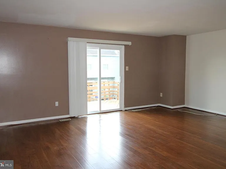 11518 Brundidge Ter — Photo 4
