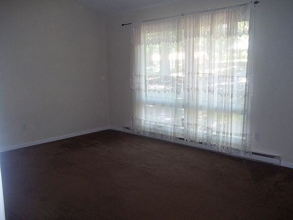 3rd image of 506 Forestdale Dr