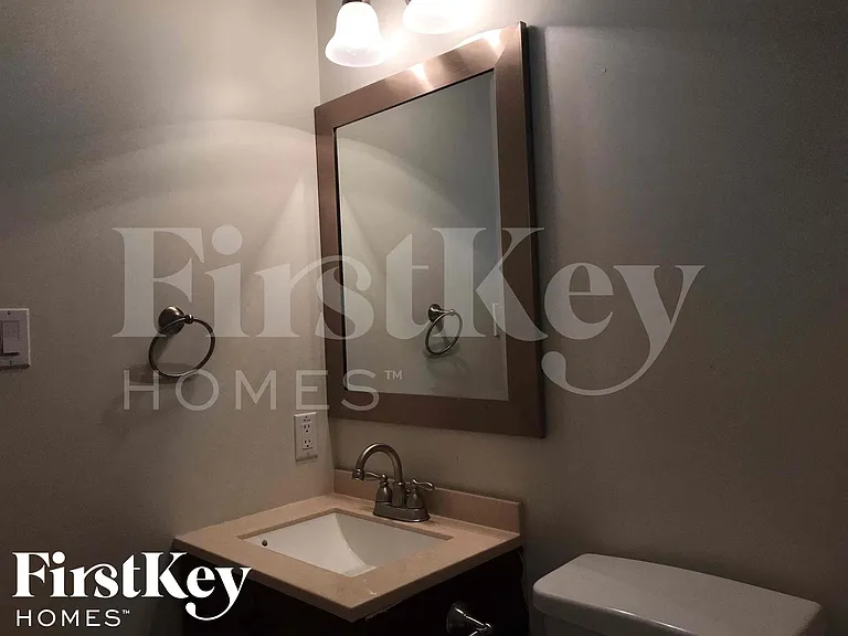 8802 N 35th Dr — Photo 22