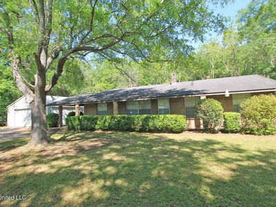 9812 Edgecliff Dr, Moss Point, MS, 39562