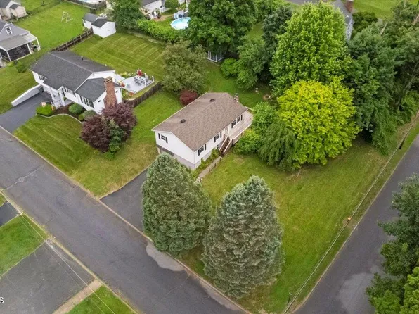 176 Northampton Road, Amsterdam, NY 12010