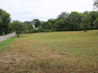 12 E 4th St #12, Yellville, AR 72687