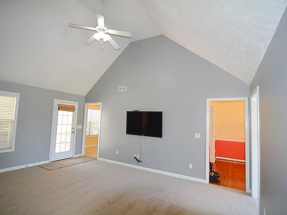4th image of 6101 Nautical St