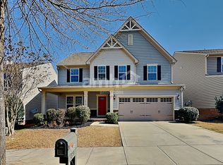 1013 Silverwood Dr, Waxhaw, NC 28173