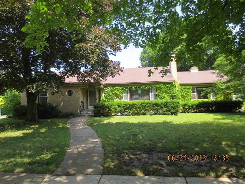 1st image of 1117 James Ave