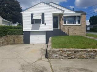 301 Princess Ave, Cranston, RI 02920