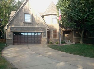 13669 S Locust St, Olathe, KS 66062